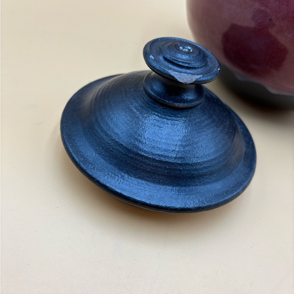 Art studio signed pottery jar with lid, cookie jar - Picture 5 of 10